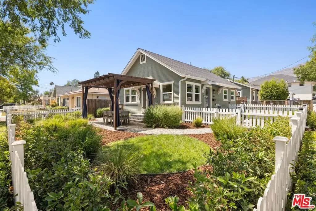 1677 N Sierra Bonita Avenue, Pasadena, CA — listing photo 1