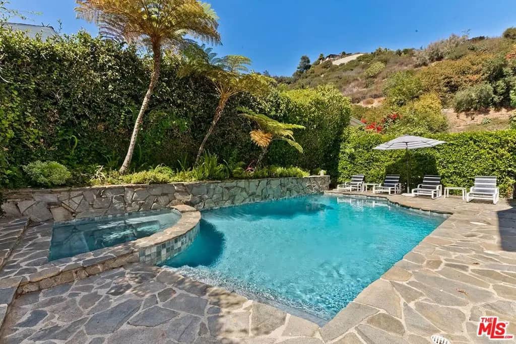 1041 Chantilly Road, Los Angeles, CA — listing photo 1