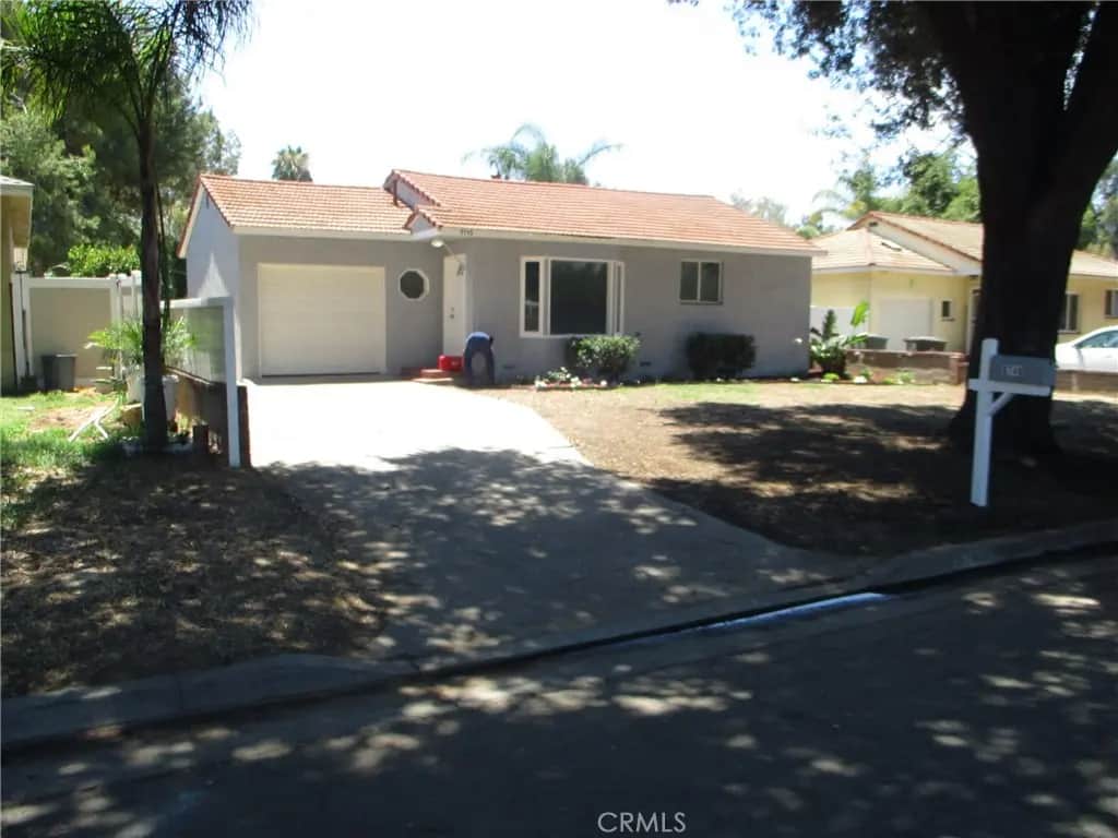 9748 Belmont, Riverside, CA — listing photo 1