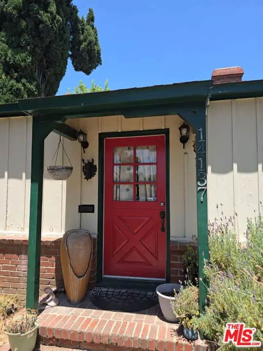 14137 Hamlin Street, Los Angeles, CA — listing photo 1