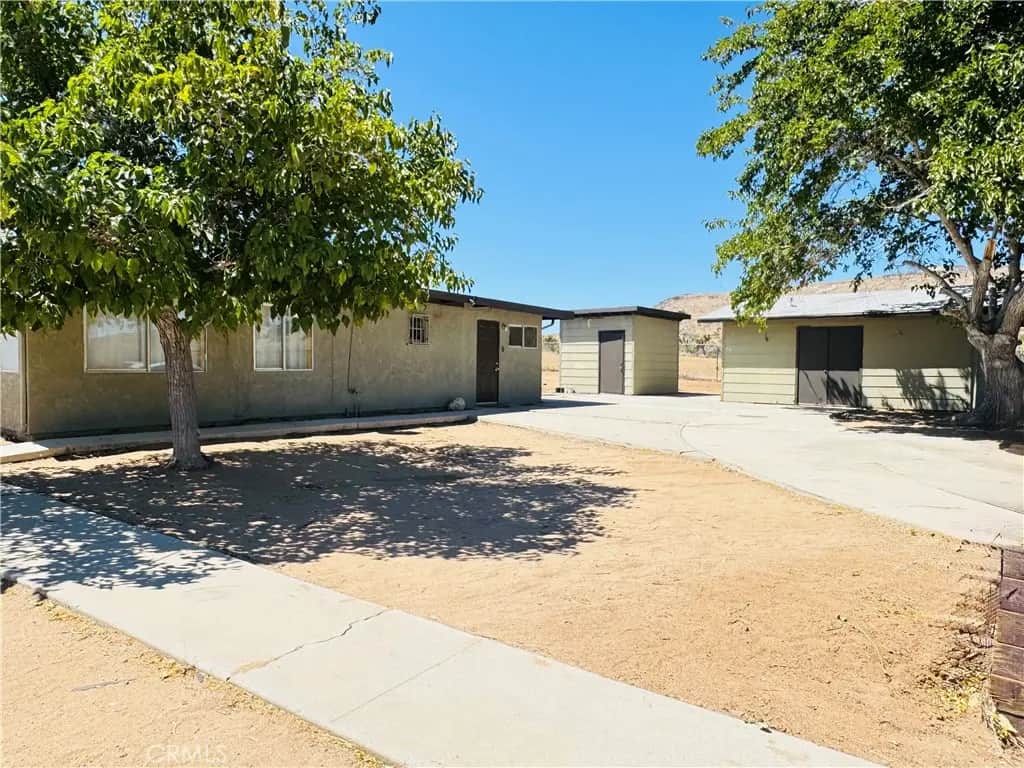 56677 Sunset Drive, Yucca Valley, CA — listing photo 1