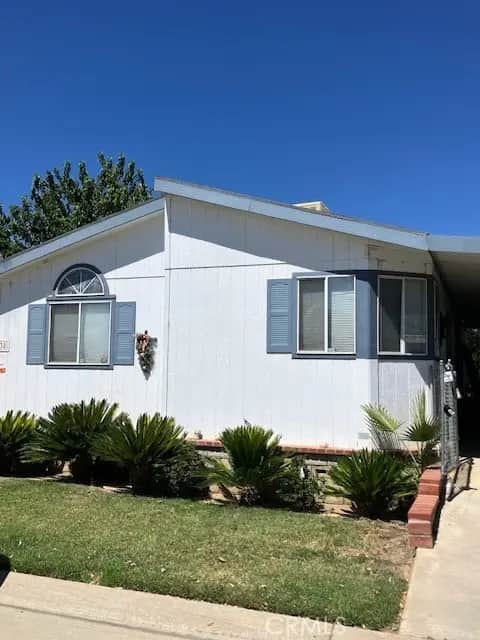 1030 E Avenue S 38, Palmdale, CA — listing photo 1