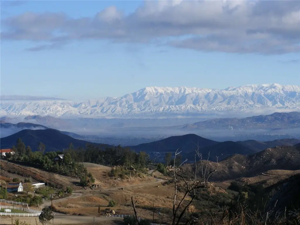 23247 Crab Hollow Circle, Wildomar, CA — listing photo 1