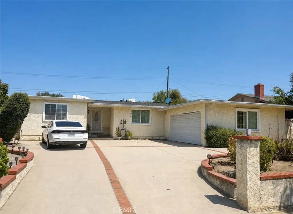 904 S Hollenbeck Street, West Covina, CA — listing photo 1
