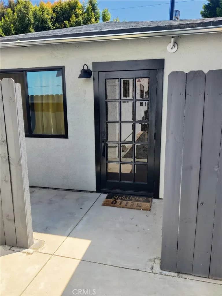 2618 S Bentley Avenue, Los Angeles, CA — listing photo 1