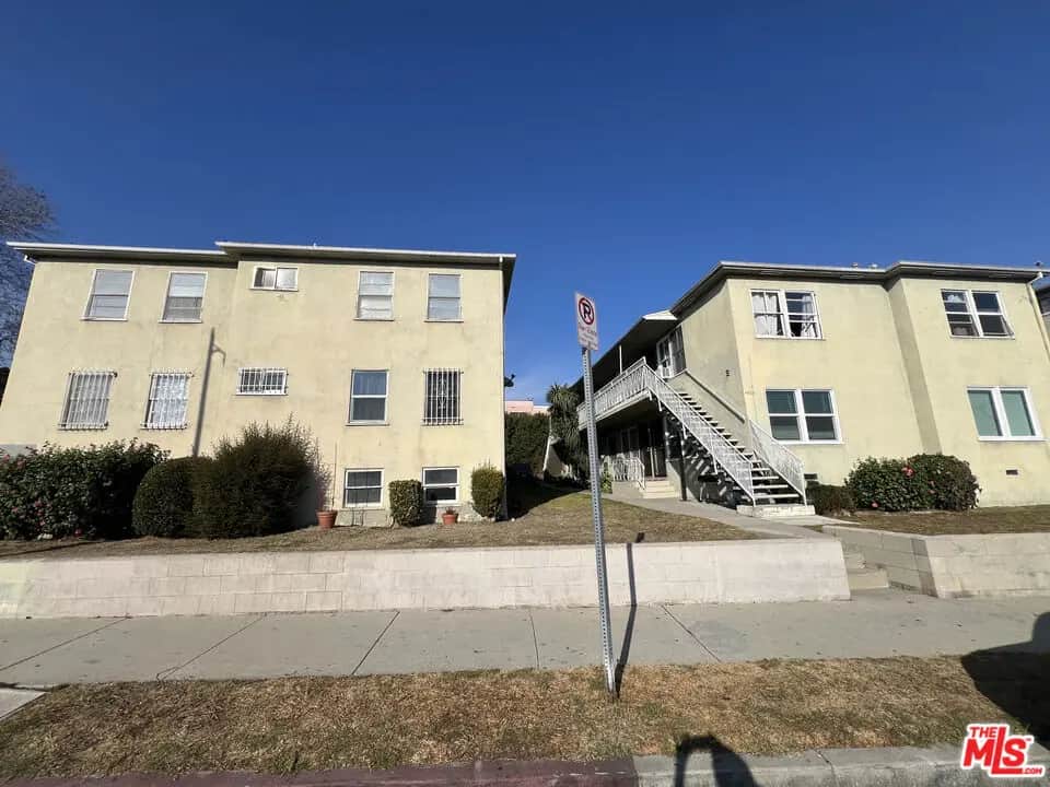 4821 San Vicente Boulevard, Los Angeles, CA — listing photo 1