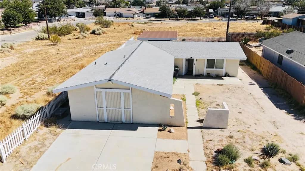 7742 Walpole, California City, CA — listing photo 1