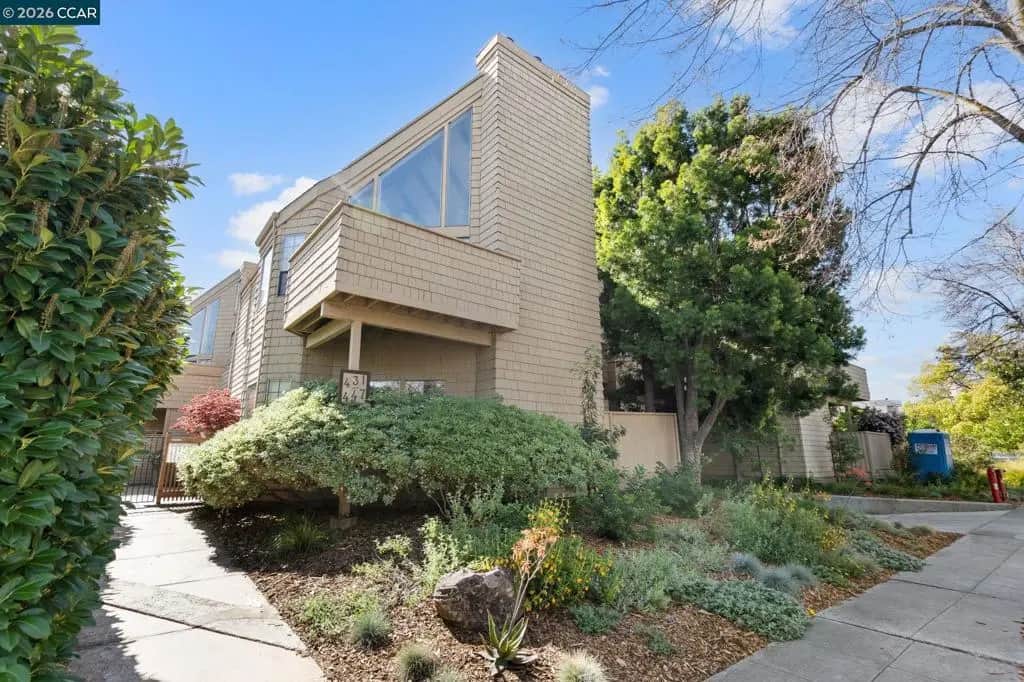 443 College Ave, Palo Alto, CA — listing photo 1