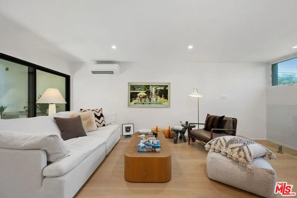 2233 4th Street 3, Santa Monica, CA — listing photo 1