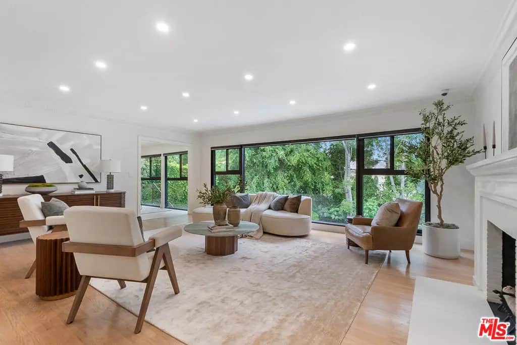 11346 Thurston Place, Los Angeles, CA — listing photo 1
