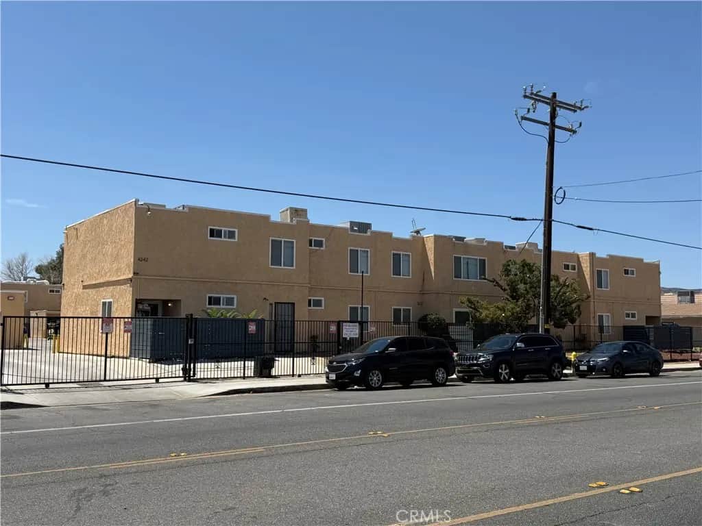 4242 W Avenue L 102, Lancaster, CA — listing photo 1