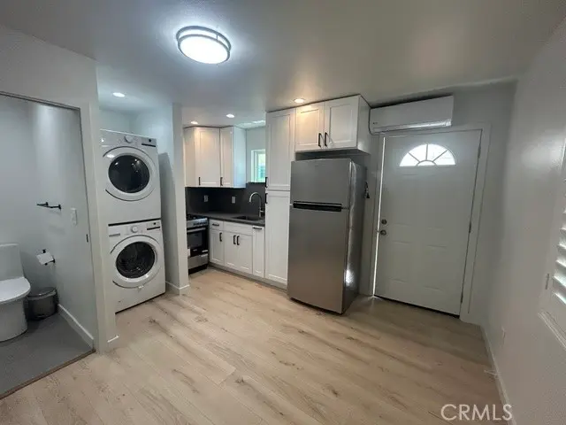 10132 B Lurline Avenue, Chatsworth, CA — listing photo 1