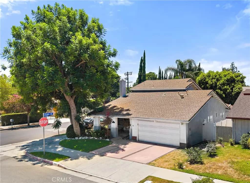6301 Yarmouth Avenue, Encino, CA — listing photo 1