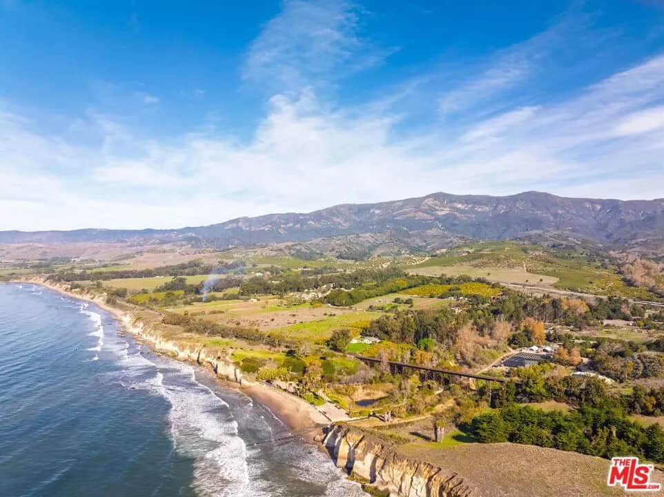 251 La Casa Grande Circle, Goleta, CA — listing photo 1