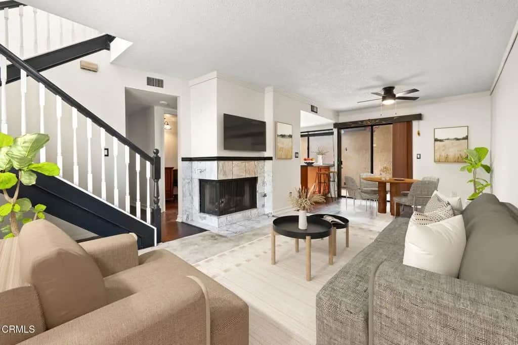 2454 Manzanita Drive, Oxnard, CA — listing photo 1