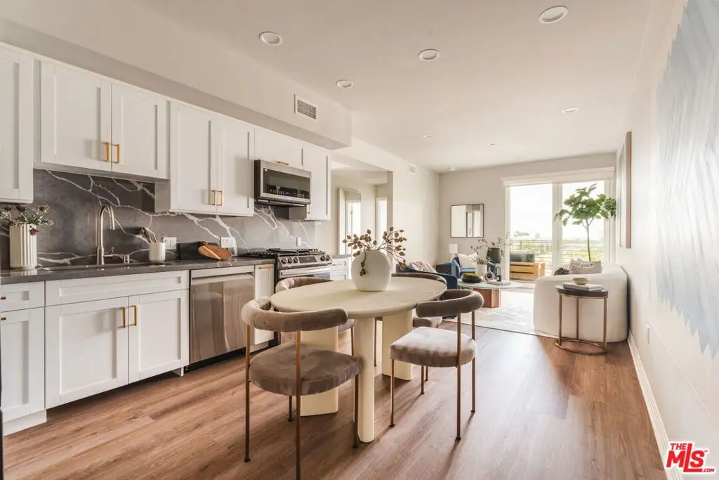 7428 Santa Monica Boulevard 507, West Hollywood, CA — listing photo 1