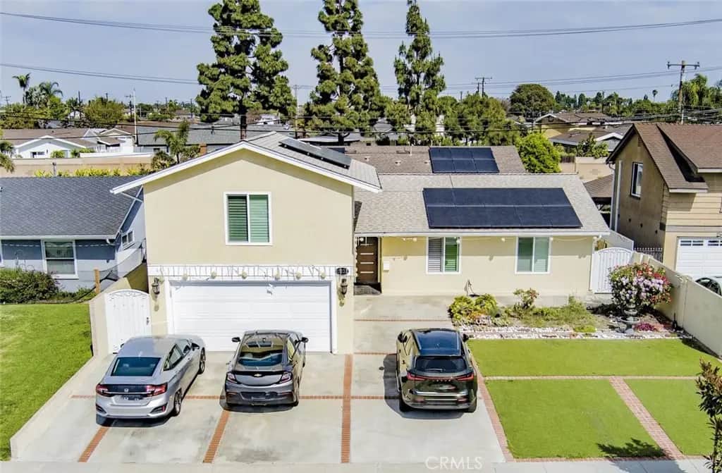 17232 Santa Barbara, Fountain Valley, CA — listing photo 1