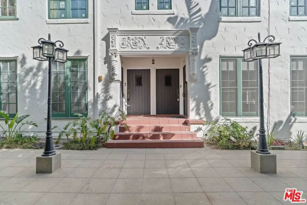 1250 N Harper Avenue 302-A, Los Angeles, CA — listing photo 1