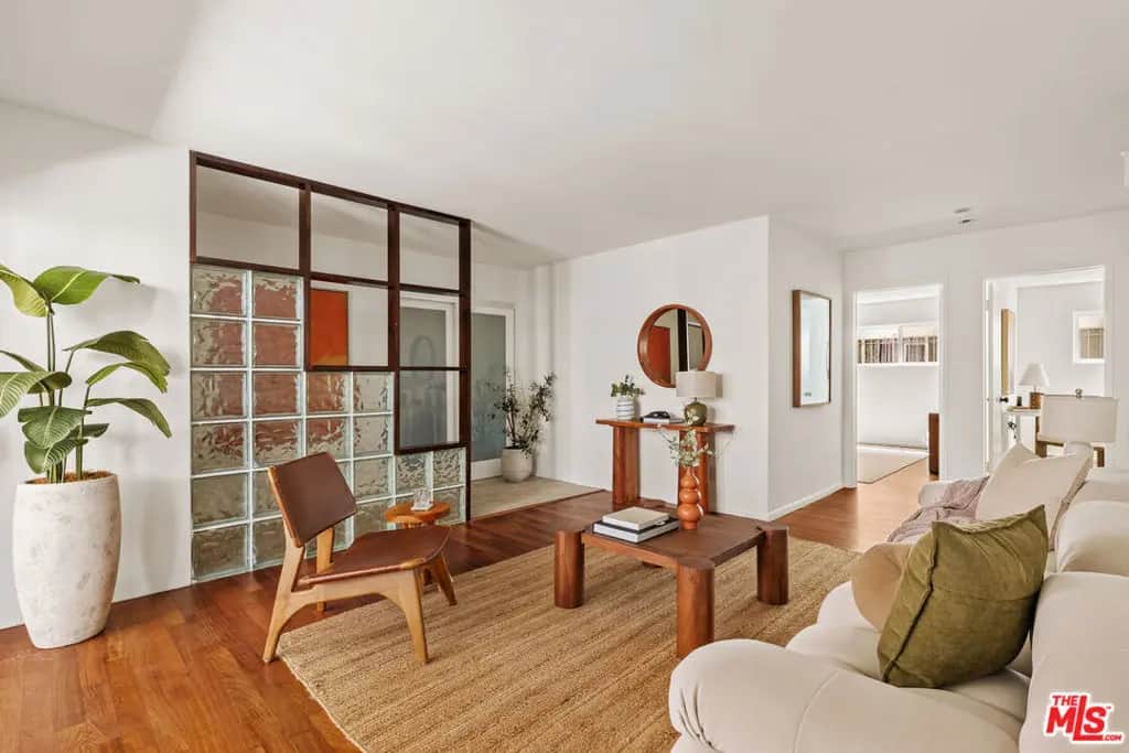 2225 20th Street 2, Santa Monica, CA — listing photo 1
