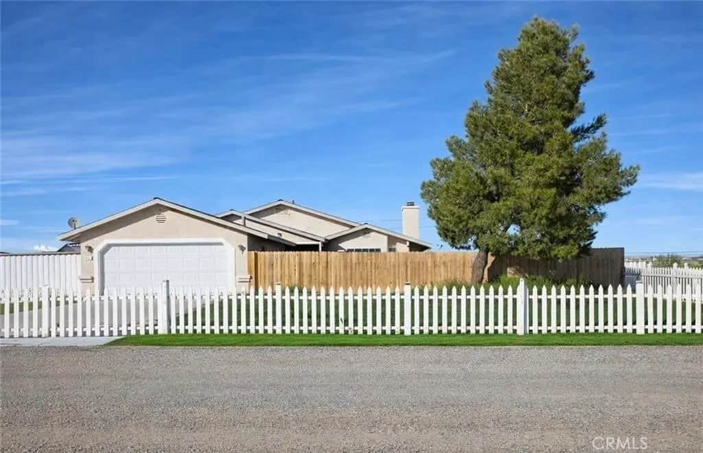 9637 Glade, California City, CA — listing photo 1