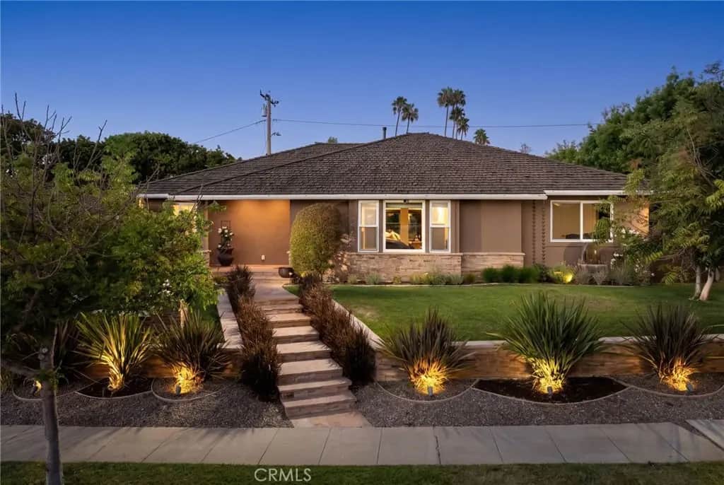 5581 E Lonna Linda Drive, Long Beach, CA — listing photo 1