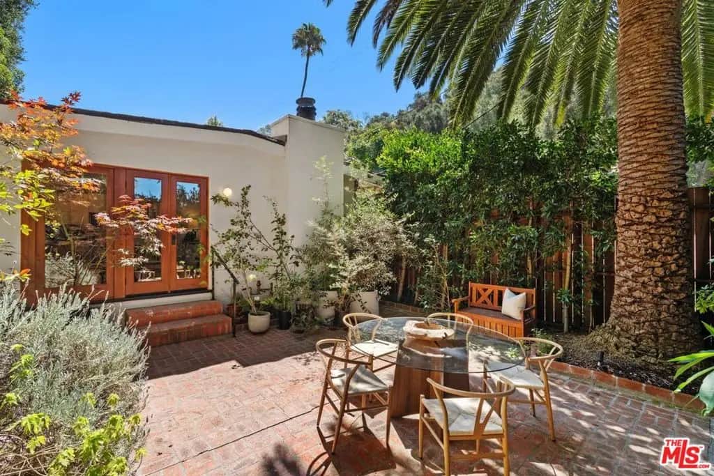 9667 Yoakum Drive, Los Angeles, CA — listing photo 1
