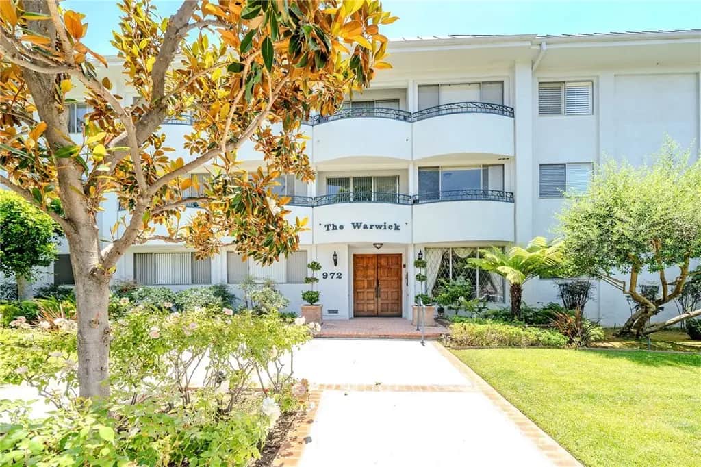 972 E California Boulevard 202, Pasadena, CA — listing photo 1