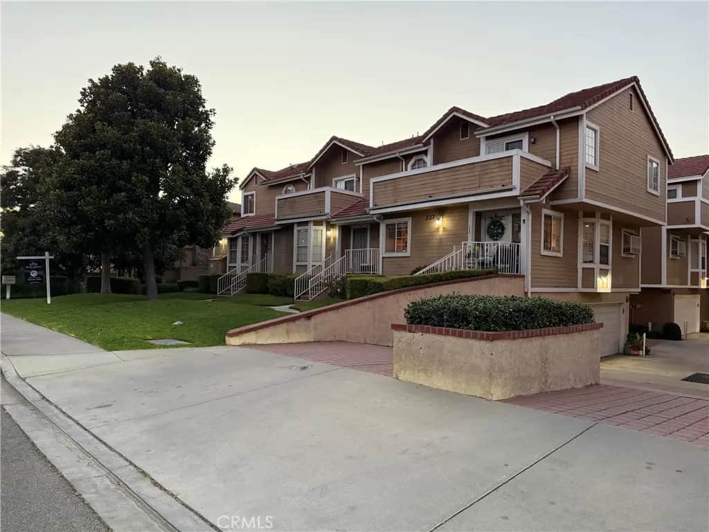 329 Genoa Street D, Monrovia, CA — listing photo 1