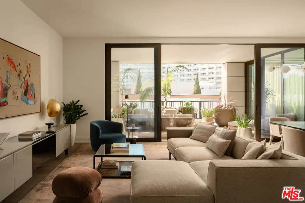 9900 S Santa Monica Boulevard 2D, Beverly Hills, CA — listing photo 1