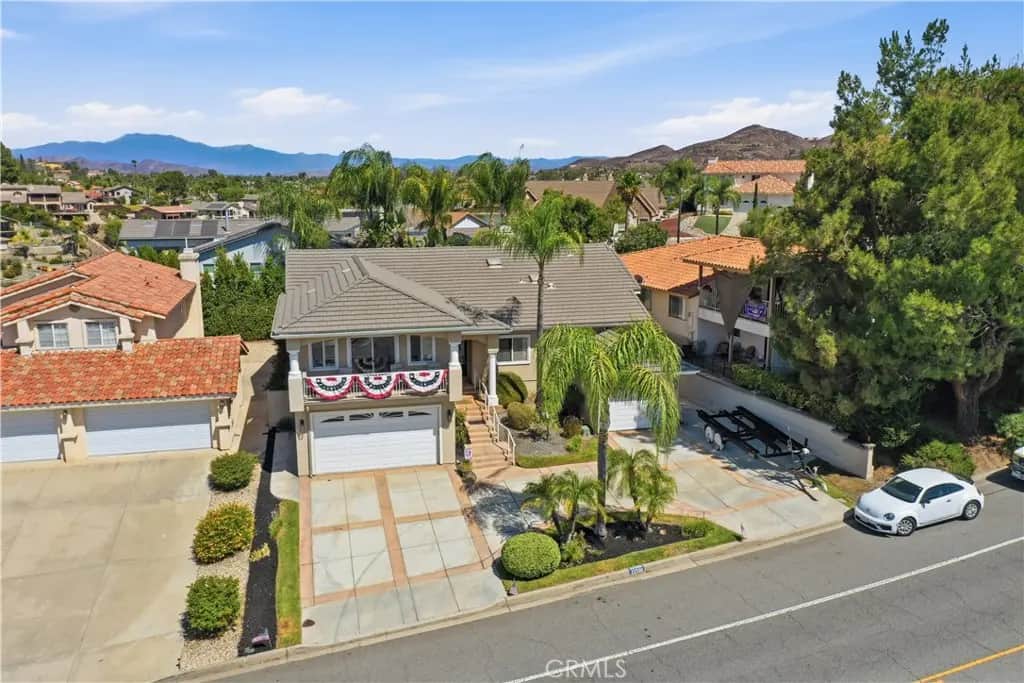 22330 Canyon Lake Dr S, Canyon Lake, CA — listing photo 1