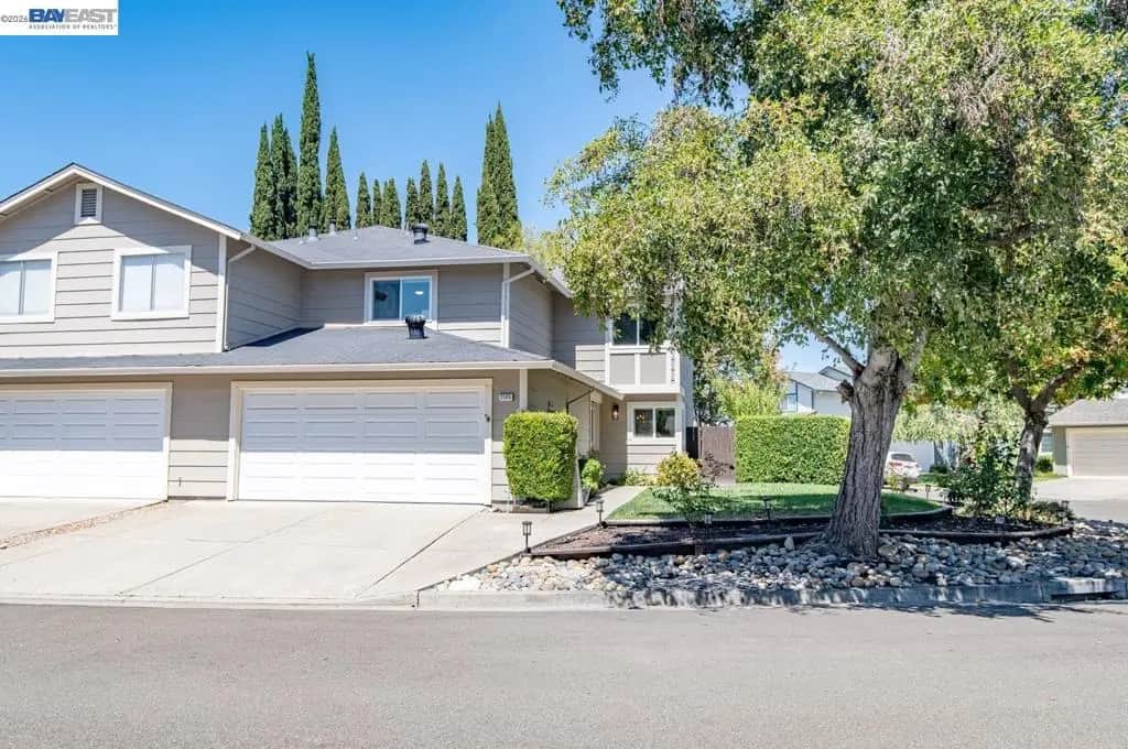 2105 Armstrong Dr, Pleasanton, CA — listing photo 1