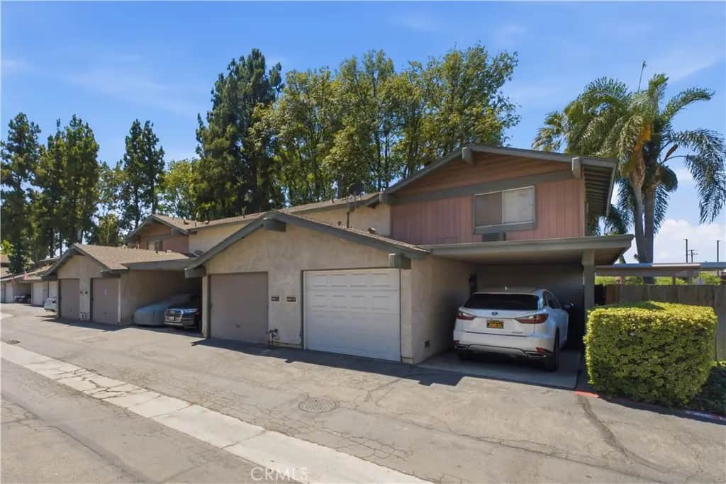4871 Jackson Street C, Riverside, CA — listing photo 1