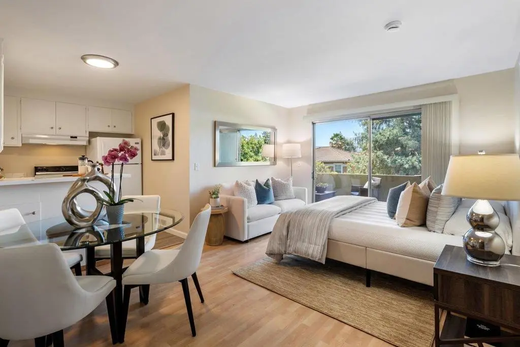 1458 Hudson Street 207, Redwood City, CA — listing photo 1