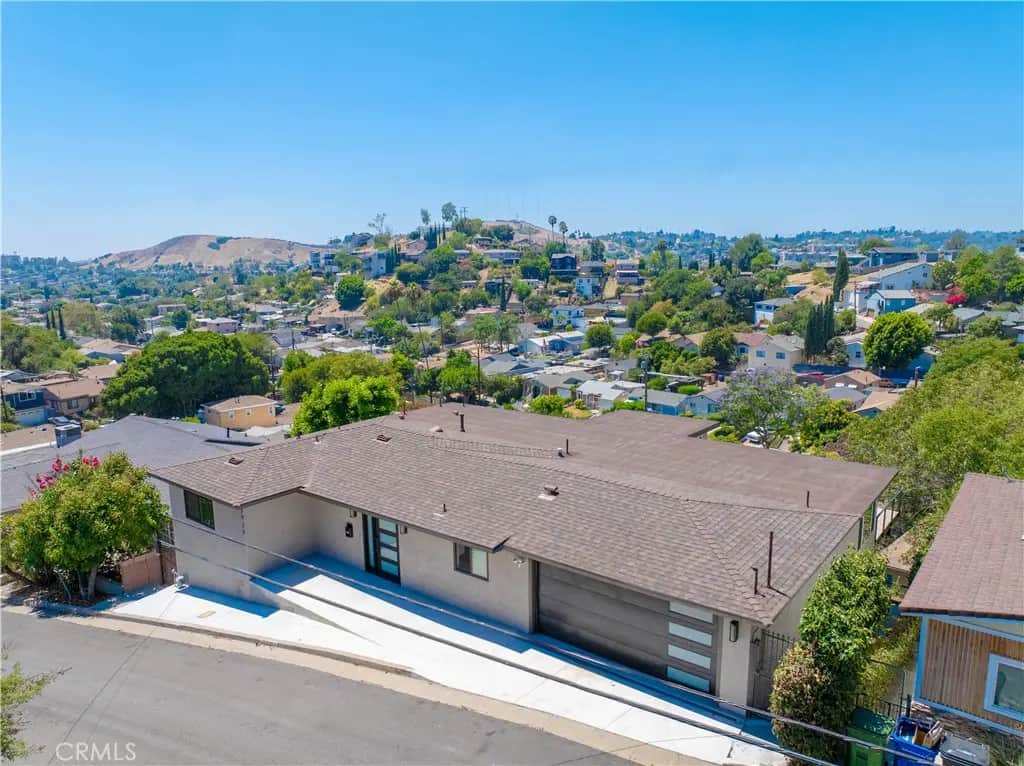2925 Adkins Avenue, Los Angeles, CA — listing photo 1