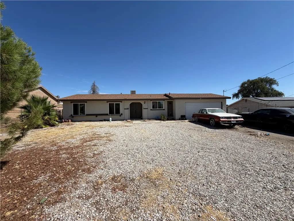 16670 Cactus, Hesperia, CA — listing photo 1