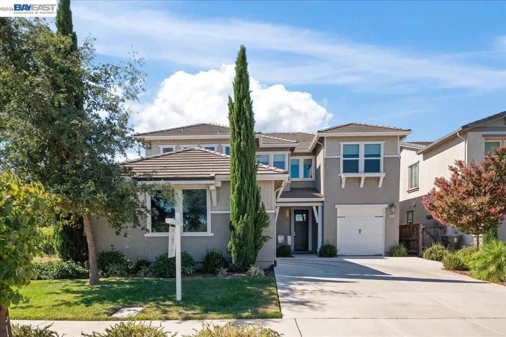 1814 Balsam Ct, Lathrop, CA — listing photo 1