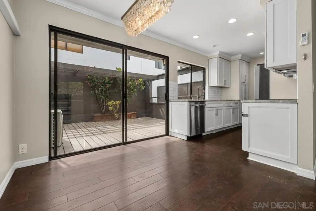 8746 Villa La Jolla 51, La Jolla, CA — listing photo 1