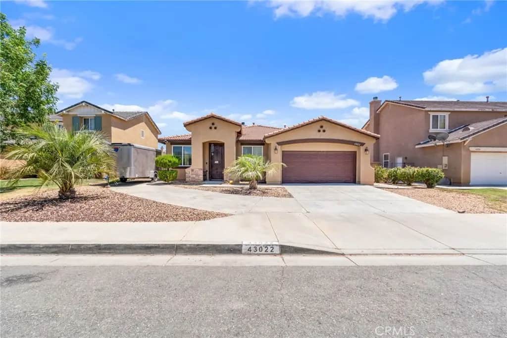 43022 Carpenter, Lancaster, CA — listing photo 1