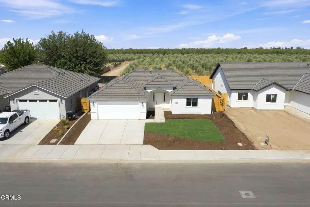 609 Lawford Street, Shafter, CA — listing photo 1