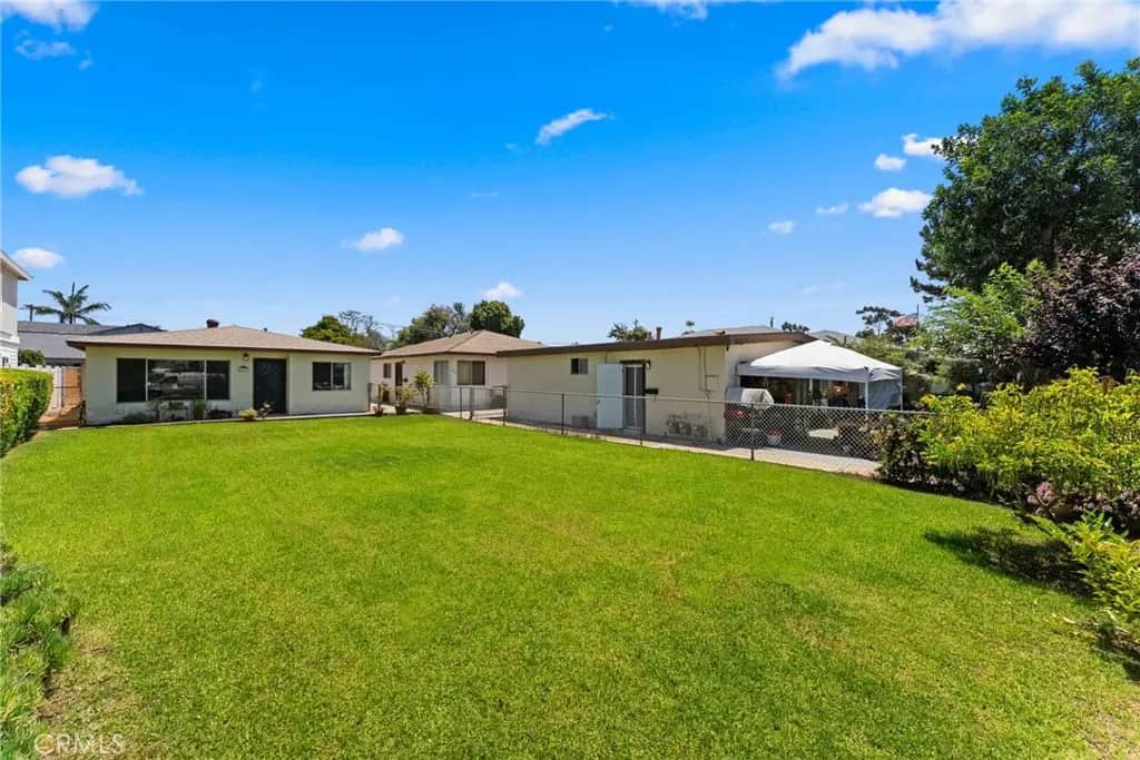 1221 Florida Street, Imperial Beach, CA — listing photo 1