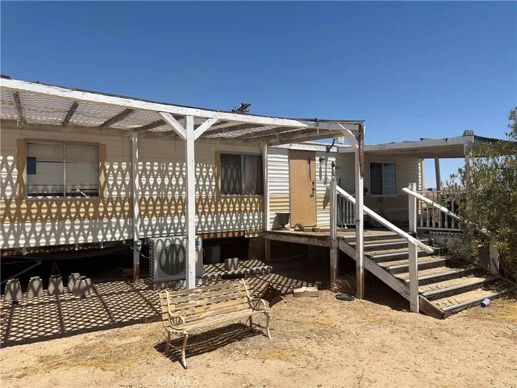 2811 Pebble Road, 29 Palms, CA — listing photo 1