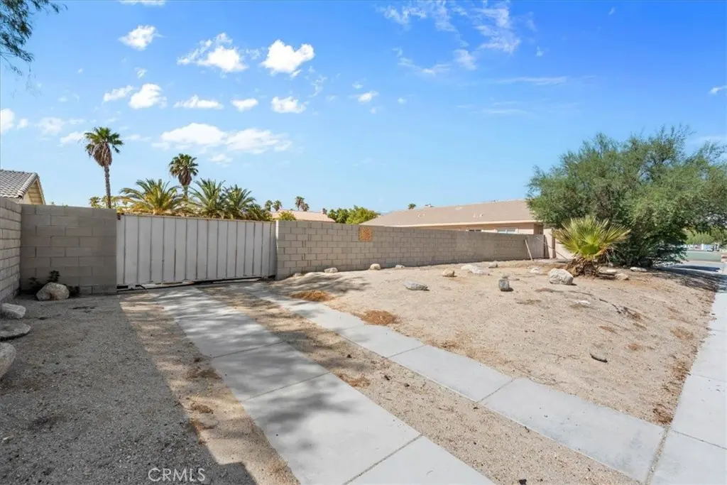 68595 Vista Chino, Cathedral City, CA — listing photo 1