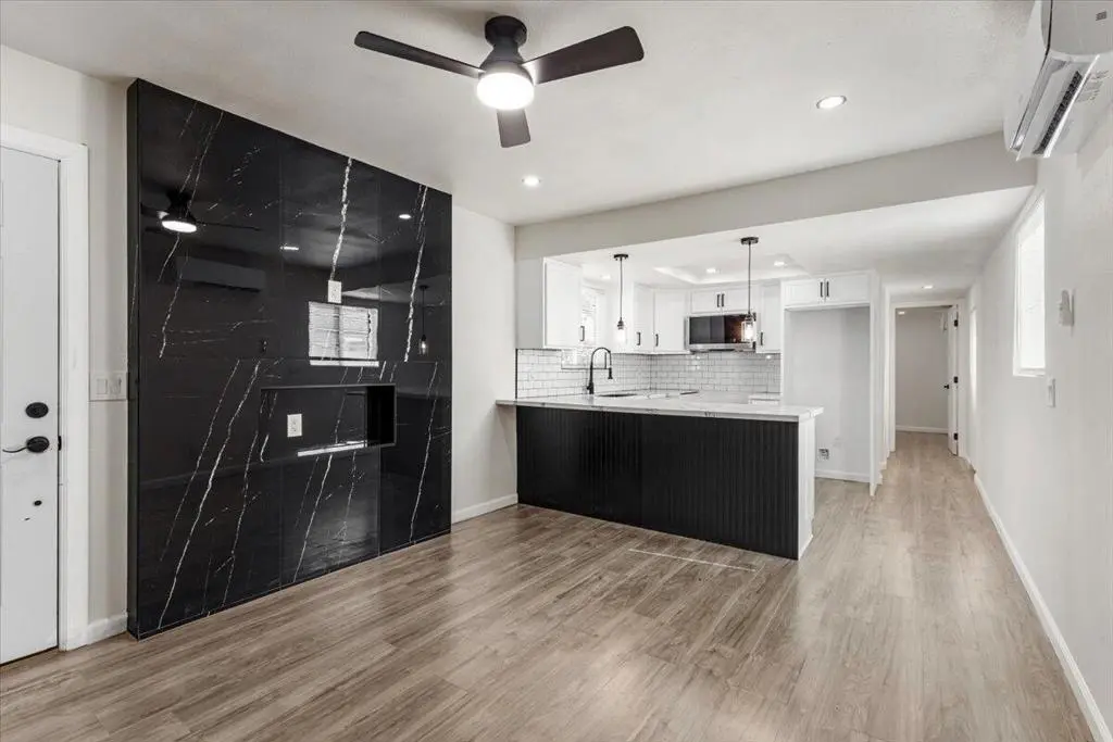17069 N Indian Canyon Drive 9, Palm Springs, CA — listing photo 1