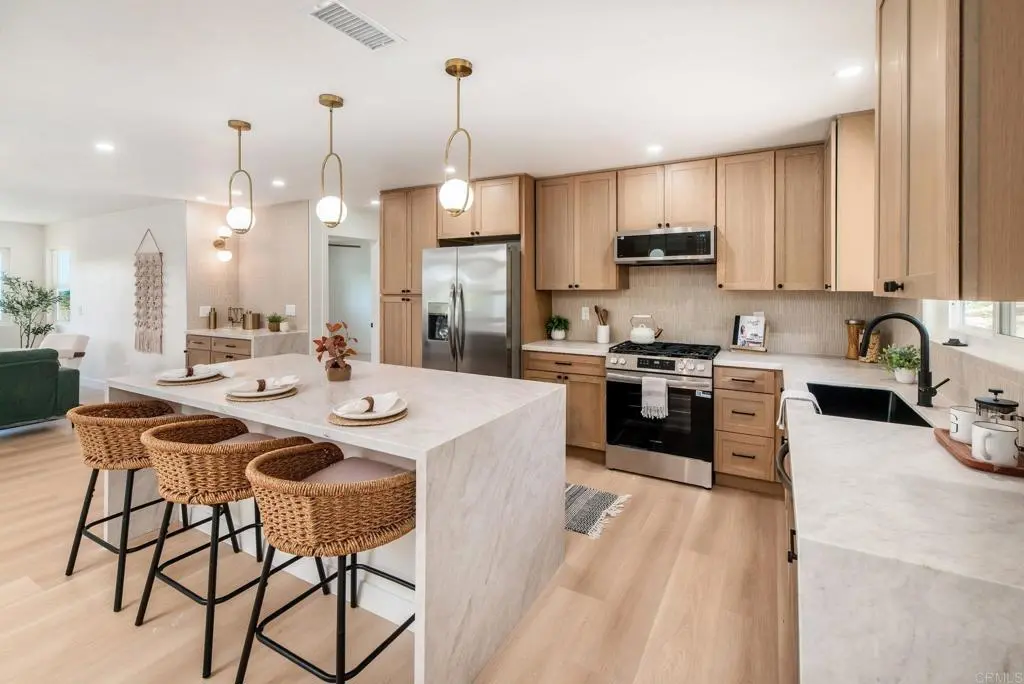 2430 Sunflower, Vista, CA — listing photo 1