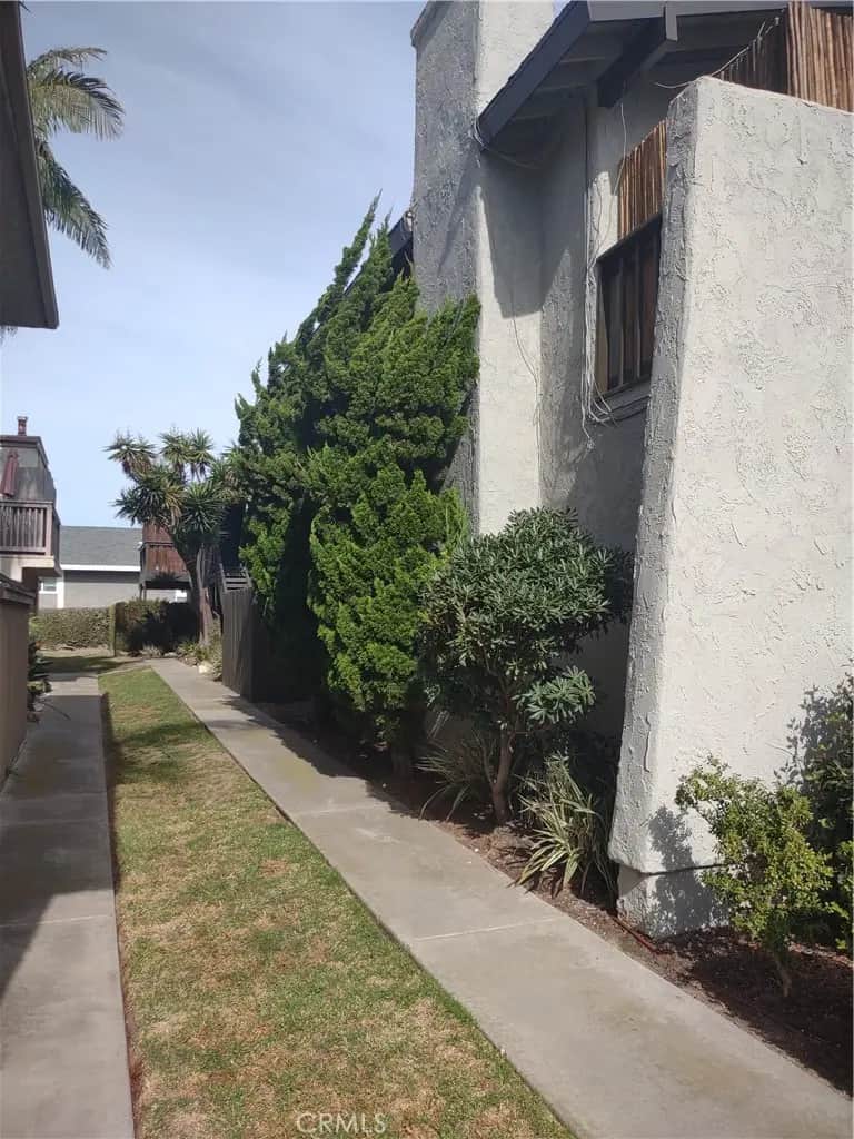 4921 Charlene, Huntington Beach, CA — listing photo 1