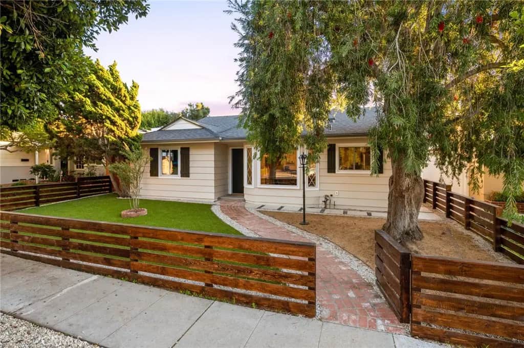7424 W 85th Street, Los Angeles, CA — listing photo 1