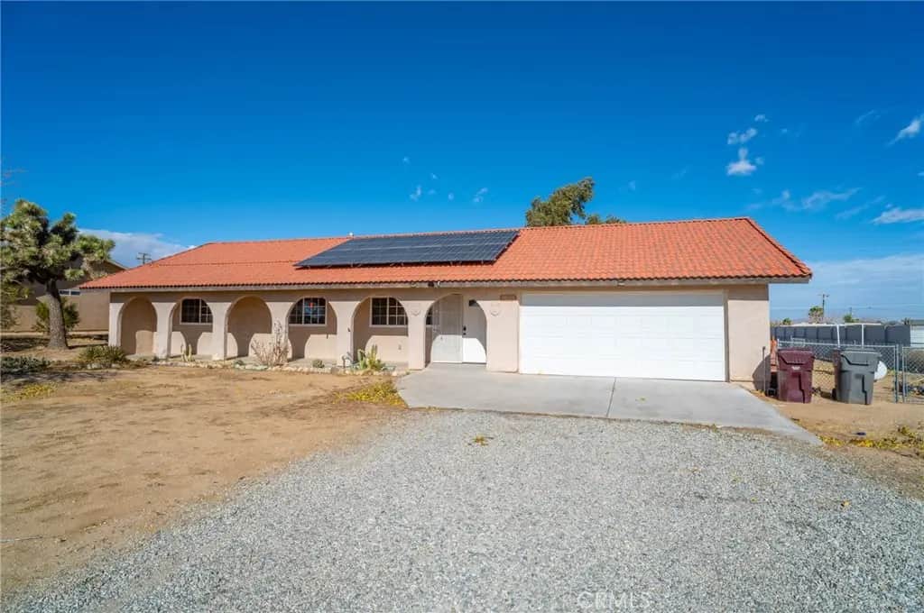 58168 Canterbury, Yucca Valley, CA — listing photo 1
