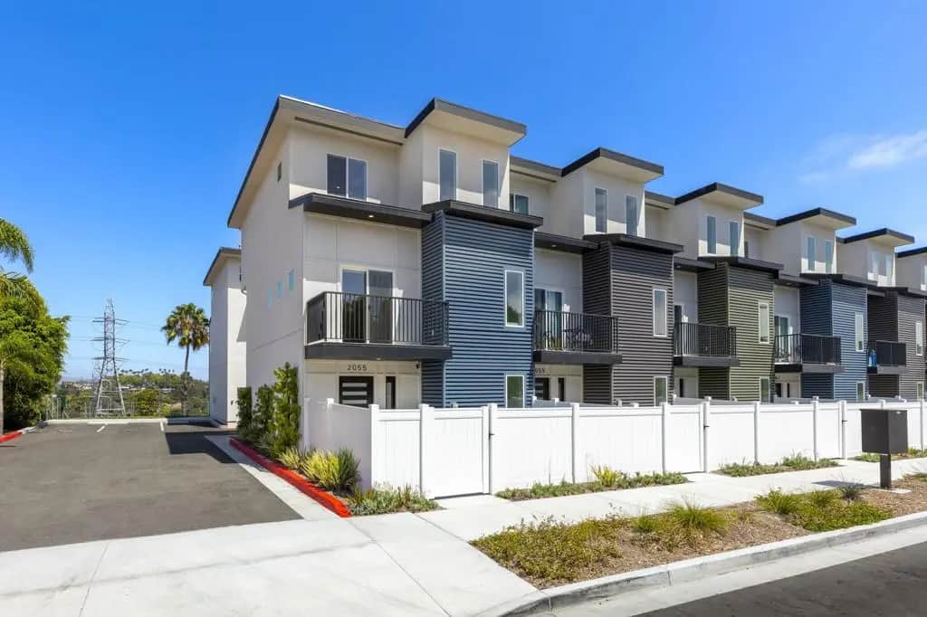 2055 S El Camino Real, Oceanside, CA — listing photo 1