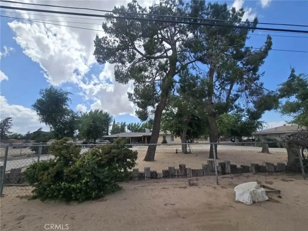 9100 11th, Hesperia, CA — listing photo 1