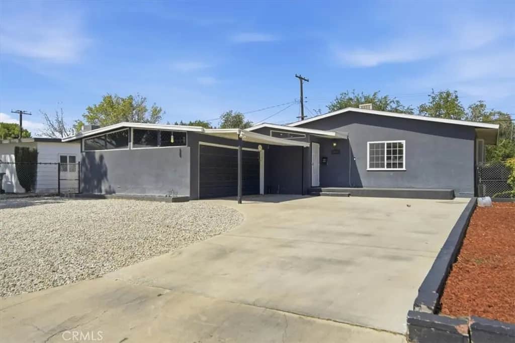 44043 Heaton, Lancaster, CA — listing photo 1
